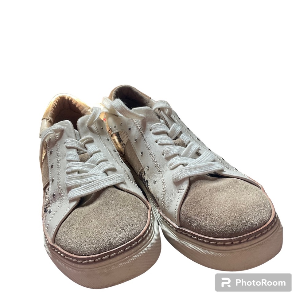 Crown Vintage Kalinda Snake Print Sneaker Size 10